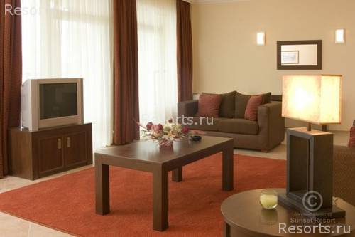 Sunset Resort 40